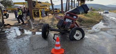 �orum'da korkun� kaza! Ayn� aileden 5 ki�i yaraland�