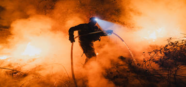 �spanya alevlere teslim! �l� say�s� art�yor