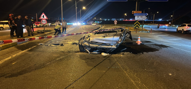 Sivas'ta otomobilin devrildi�i kazada 1 ki�i �ld�, 1 ki�i yaraland�