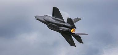 Yeni sava� u�a�� hava �ss�nde