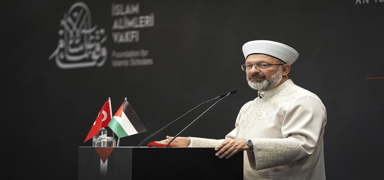 Diyanet ��leri Ba�kan� Erba�'tan �srail'e tepki: Filistin topraklar�n� bu mikroptan temizlemek zorunday�z