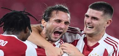 Olympiacos'u zafere ta��d�