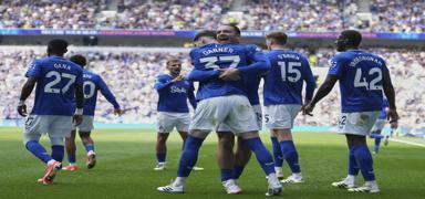 Everton evinde 2 golle kazand�