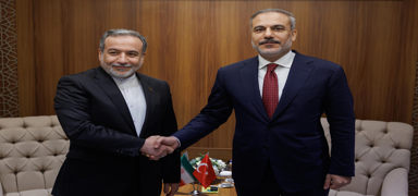 Bakan Fidan, ranl mevkida Araki ile grt