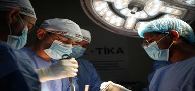 Yery�z� Doktorlar� Etiyopya'da bir ilki ba�ard�