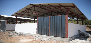 Depremin yaralar� sar�l�yor: 347 ah�r besicilere teslim edilecek