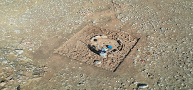 G�beklitepe'den �nce in�a edildi�i d���n�len Mendik Tepe g�n y�z�ne ��kar�l�yor