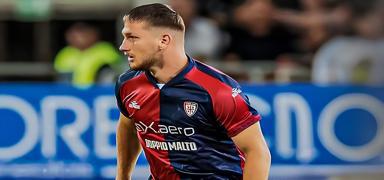 talya'dan Semih'e vg: 5 dakika izledim hemen dikkatimi ekti