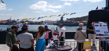 TCG Sakarya ve TCG H�z�rreis denizalt�lar�na yo�un ilgi