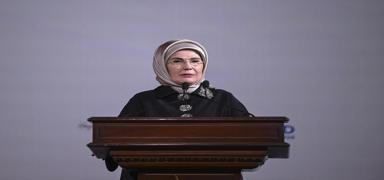 Emine Erdo�an'dan 30 A�ustos payla��m�