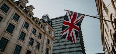 �ngiltere'de belediyeler bor� bata��nda