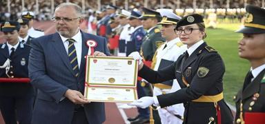 'T�rkiye g�c�n�n zirvesine ula�t�'