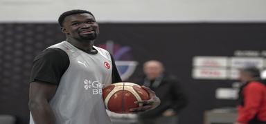 Adem Bona: Asl hedefimiz altn madalya