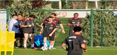 A Milli Futbol Tak�m�, G�rcistan ma��n�n haz�rl�klar�na ba�lad�