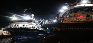 Bal�k�� gemileri denize u�urland�