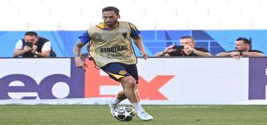 Inter karar�n� verdi! Hakan �alhano�lu listede yer ald�