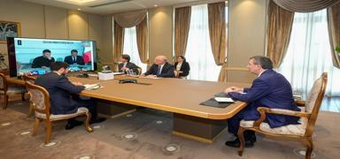 Cumhurba�kan� Yard�mc�s� Y�lmaz'dan kal�c� bar�� mesaj�: Katk� sunmaya devam edece�iz