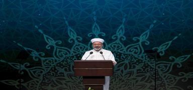 Diyanet ��leri Ba�kan� Erba�: Sanal sosyalle�me, insanlar�n yaln�zla�mas�na sebep olmaktad�r