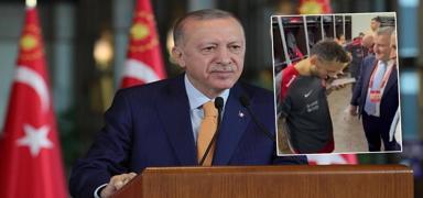 Cumhurba�kan� Erdo�an milli tak�m� tebrik etti: TFF Ba�kan� ile g�l�mseten diyalog