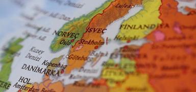 Devir teslim t�reni kar��t�: �sve� Sa�l�k Bakan� yere y���ld�