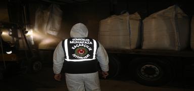 Zehir tacirlerine ge�it verilmedi: 757 kilogram uyu�turucu yakaland�