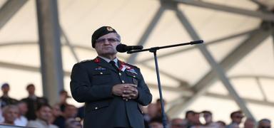 Kara Kuvvetleri Komutan� Orgeneral Tokel, tedavi g�ren gazileri ziyaret etti