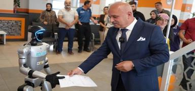 T�rkiye'de bir ilk: �nsans� robot Canikli n�fusuna al�nd�