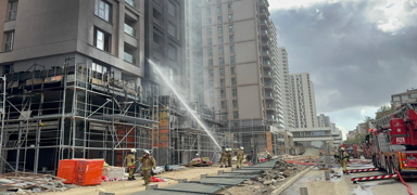 Kad�k�y'de in�aat alev alev! ���iler son anda tahliye edildi