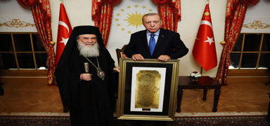 Patrik'ten Ba�kan Erdo�an'a anlaml� hediye