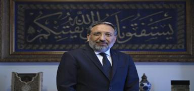 Prof. Dr. Safi Arpagu� atand�