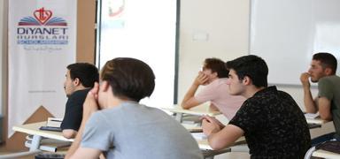 TDV, 8 bin ��renciye e�itim deste�i sa�layacak