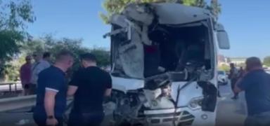 Alanya'da korkun� kaza: 2'si a��r 15 yaral�