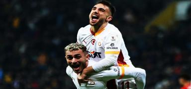 Bar�� Alper Y�lmaz ve Yunus Akg�n, g�z dolduruyor