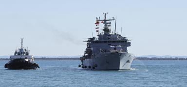 Donanma gemisi blgeye ynlendirildi