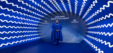 Emine Erdo�an'dan New York'taki 'S�f�r At�k Mavi-Damla Damla' sergisine ili�kin video payla��m�