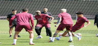 Ve Osimhen d�nd�! Galatasaray, Alanya deplasman�na haz�r