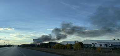 Erzurum'da boya �retim tesisinde yang�n! Alevler kontrol alt�na al�nd�