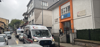 Bursa'da zehirlenme ��phesi! 6 ortaokul ��rencisi hastaneye kald�r�ld�