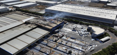 elik konstrksiyon fabrikasnda yangn: Binada hasar olutu