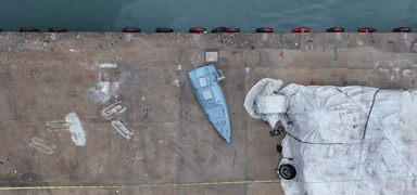 Denizin ortas�nda bulundu