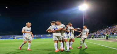 Porto yoluna kay�ps�z devam ediyor