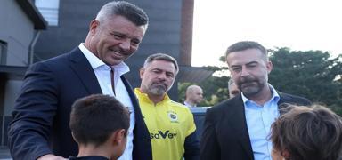 Fenerbah�e Ba�kan� Sadettin Saran futbol akademisini ziyaret etti
