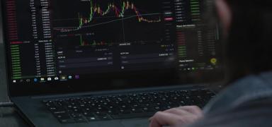 Sanal devriye g�revde! 30 sosyal medya hesab�na eri�im engeli