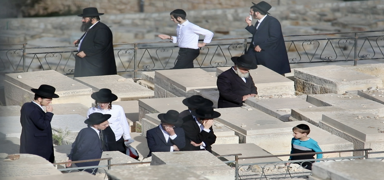 Siyonist Yahudilerden Mescid-i Aksa'ya yeni bask�n