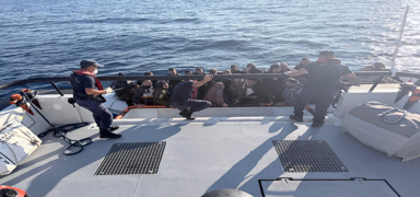 Aralar�nda �ocuklar da var... Bodrum'da onlarca d�zensiz g��men yakaland�