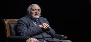 �lber Ortayl� hastaneye kald�r�ld�: 'Durumu kritik' iddialar�na k�z�ndan ilk a��klama