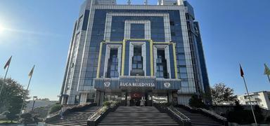 Memurun maa��na g�z diktiler