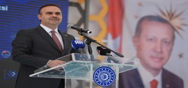 Bakan Kac�r: T�rkiye'mizi ayd�nl�k yar�nlara hep beraber ta��yaca��z