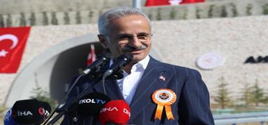 Bakan Uralo�lu: �ehir i�i trafik yo�unlu�unu azaltt�k