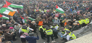 �ngiltere'den Filistin ambargosu: 355 ki�i g�zalt�na al�nd�